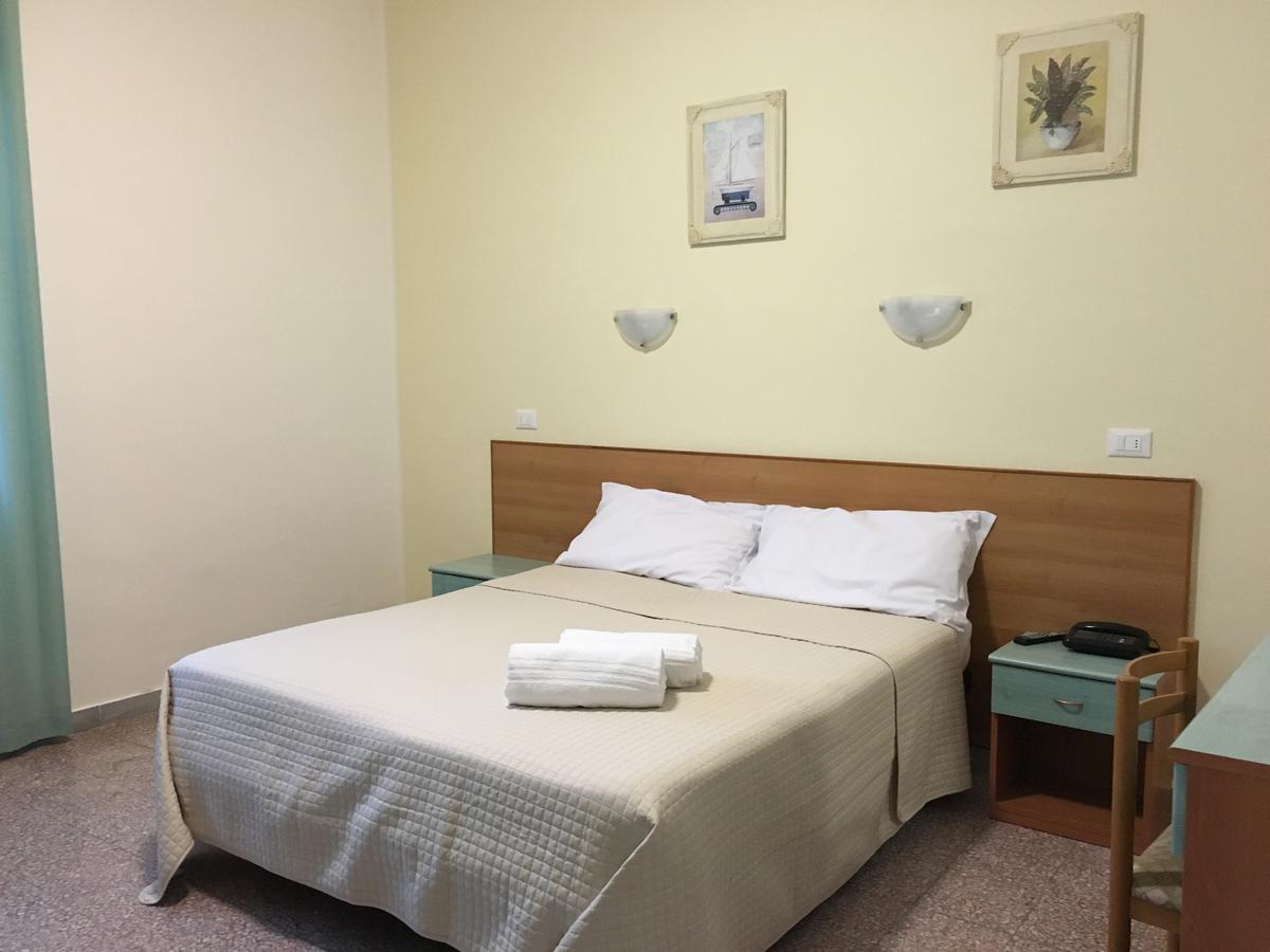 Hotel Valente Ортона Екстер'єр фото