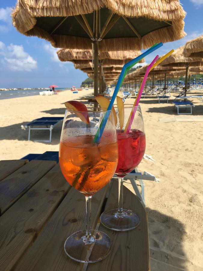 Hotel Valente Ортона Екстер'єр фото