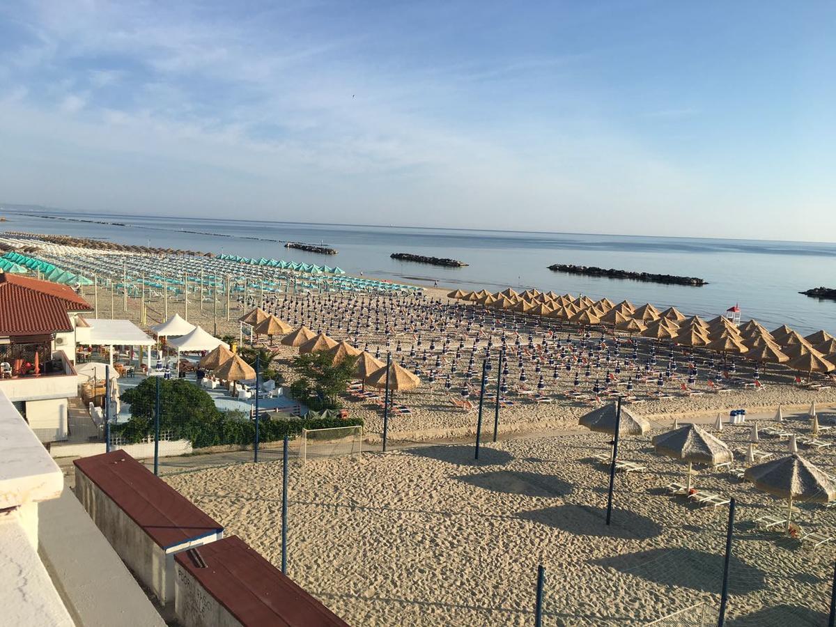 Hotel Valente Ортона Екстер'єр фото