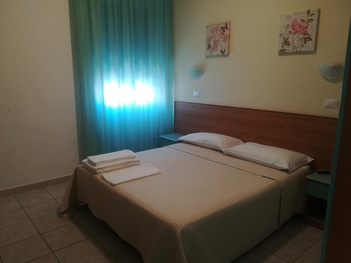 Hotel Valente Ортона Екстер'єр фото