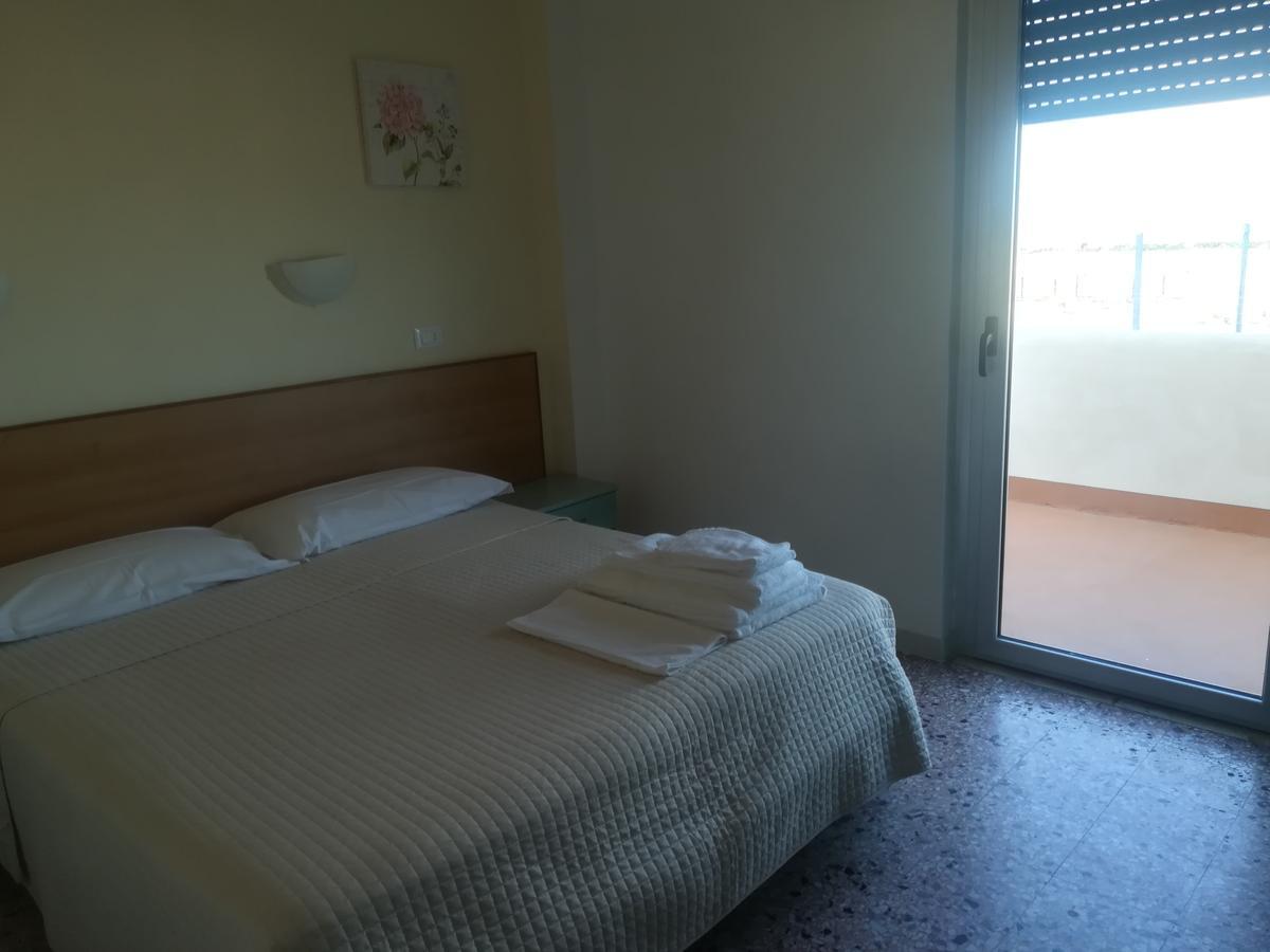 Hotel Valente Ортона Екстер'єр фото