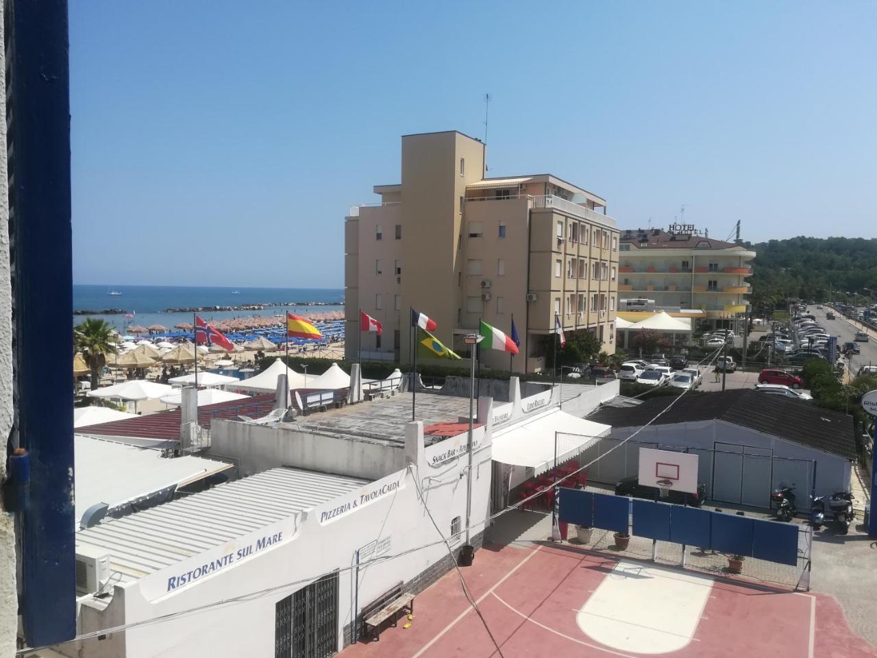 Hotel Valente Ортона Екстер'єр фото