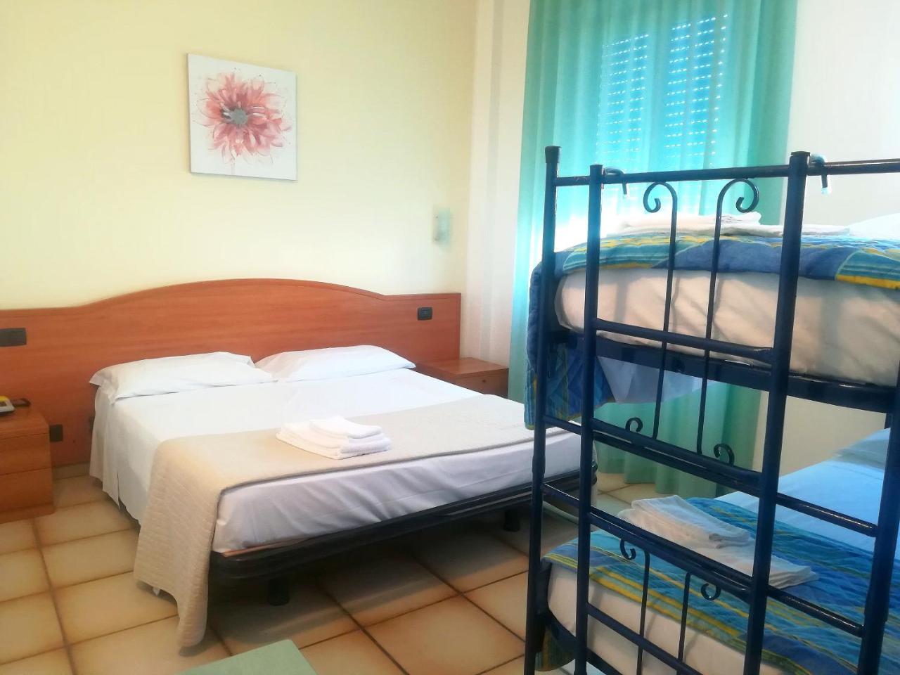 Hotel Valente Ортона Екстер'єр фото