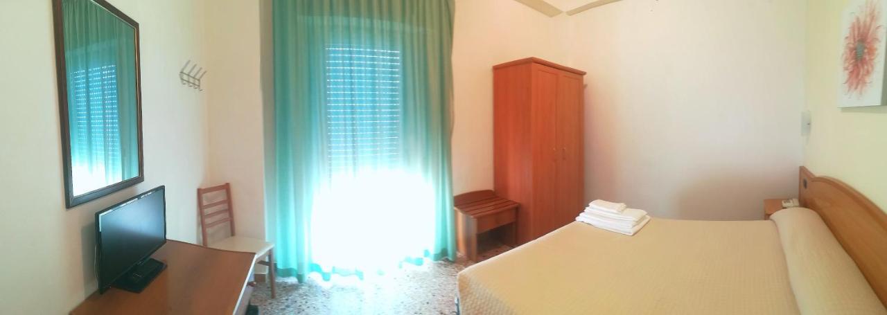 Hotel Valente Ортона Екстер'єр фото
